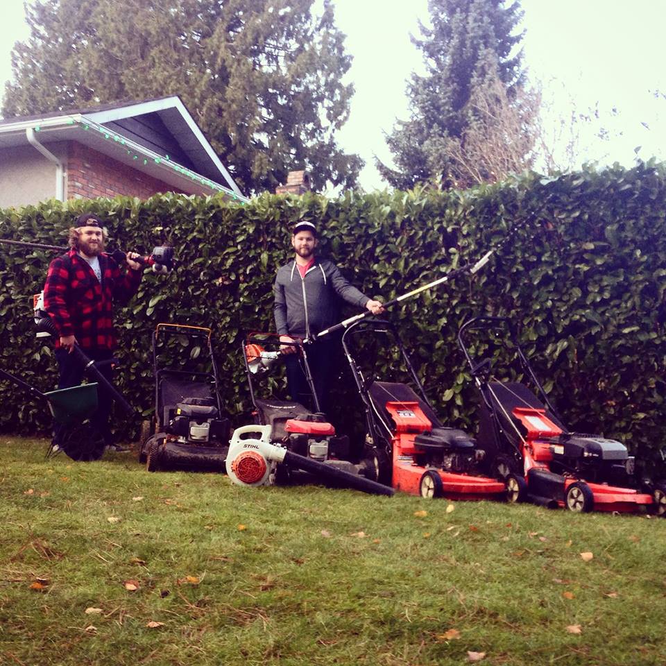 atkinsonlandscaping first team photo 2014